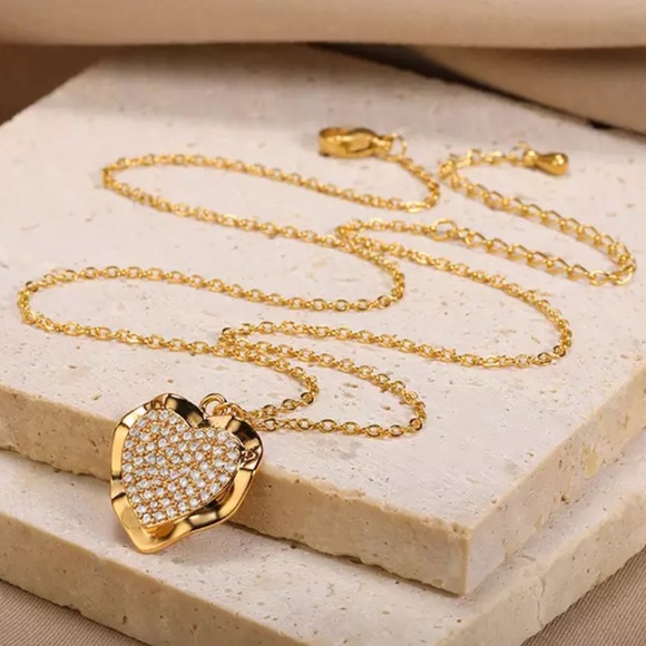 ❤️Heart CZ Pendant Necklace - Picture 5 of 5